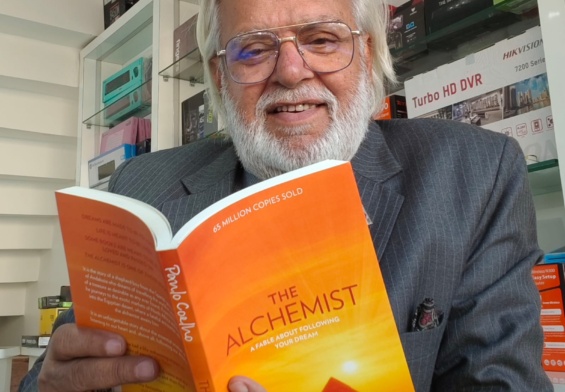 Following Dreams and Finding Treasures: Lessons from Paulo Coelho’s The Alchemist